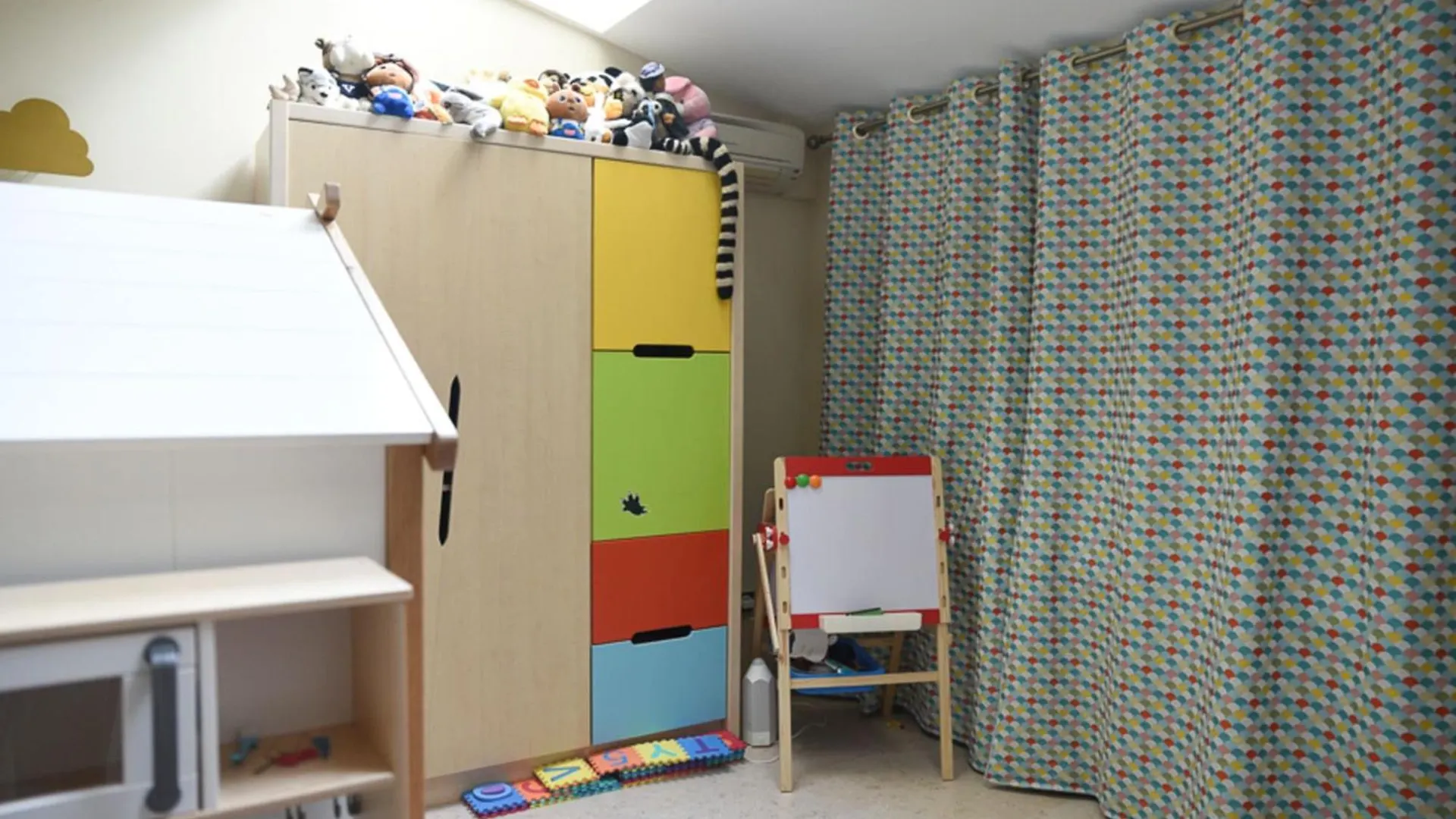 Comfortable 150 M House In The Heart Of *