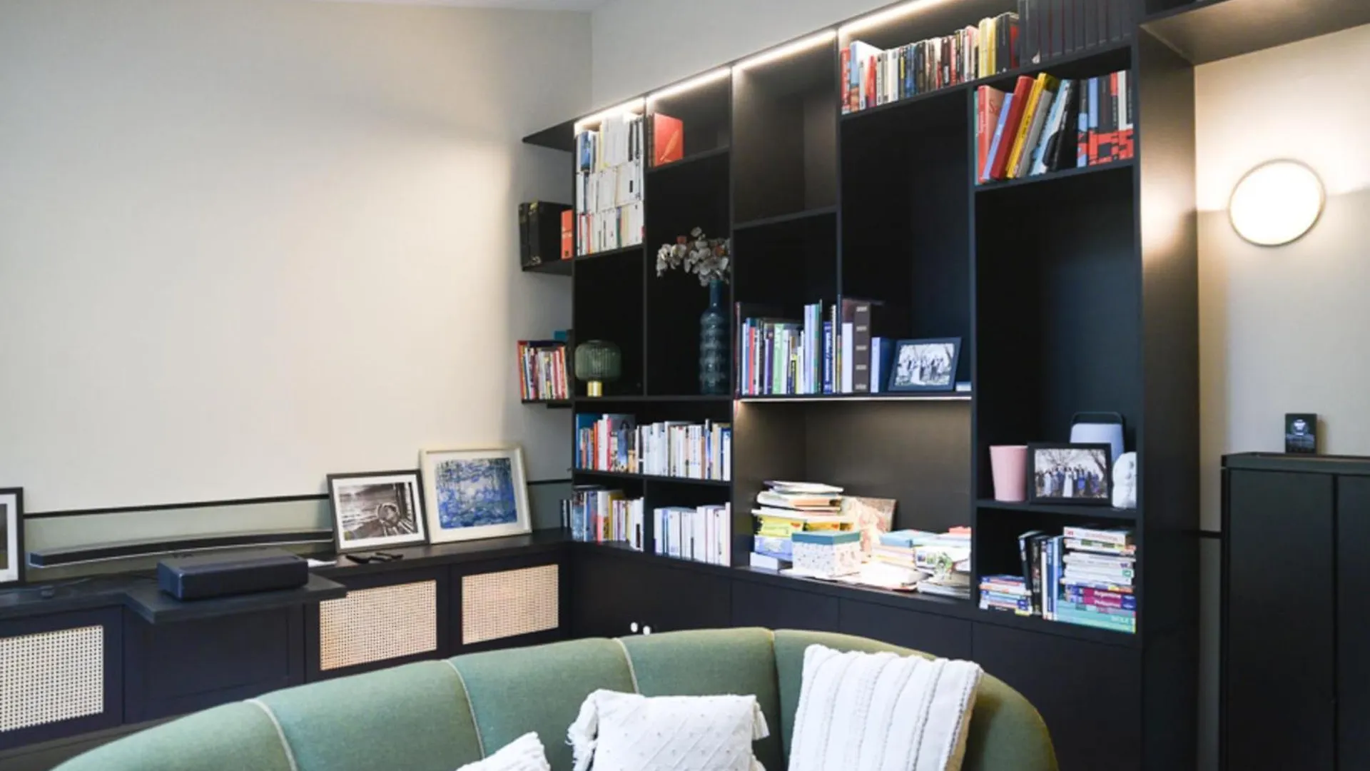 Comfortable 150 M House In The Heart Of Paris