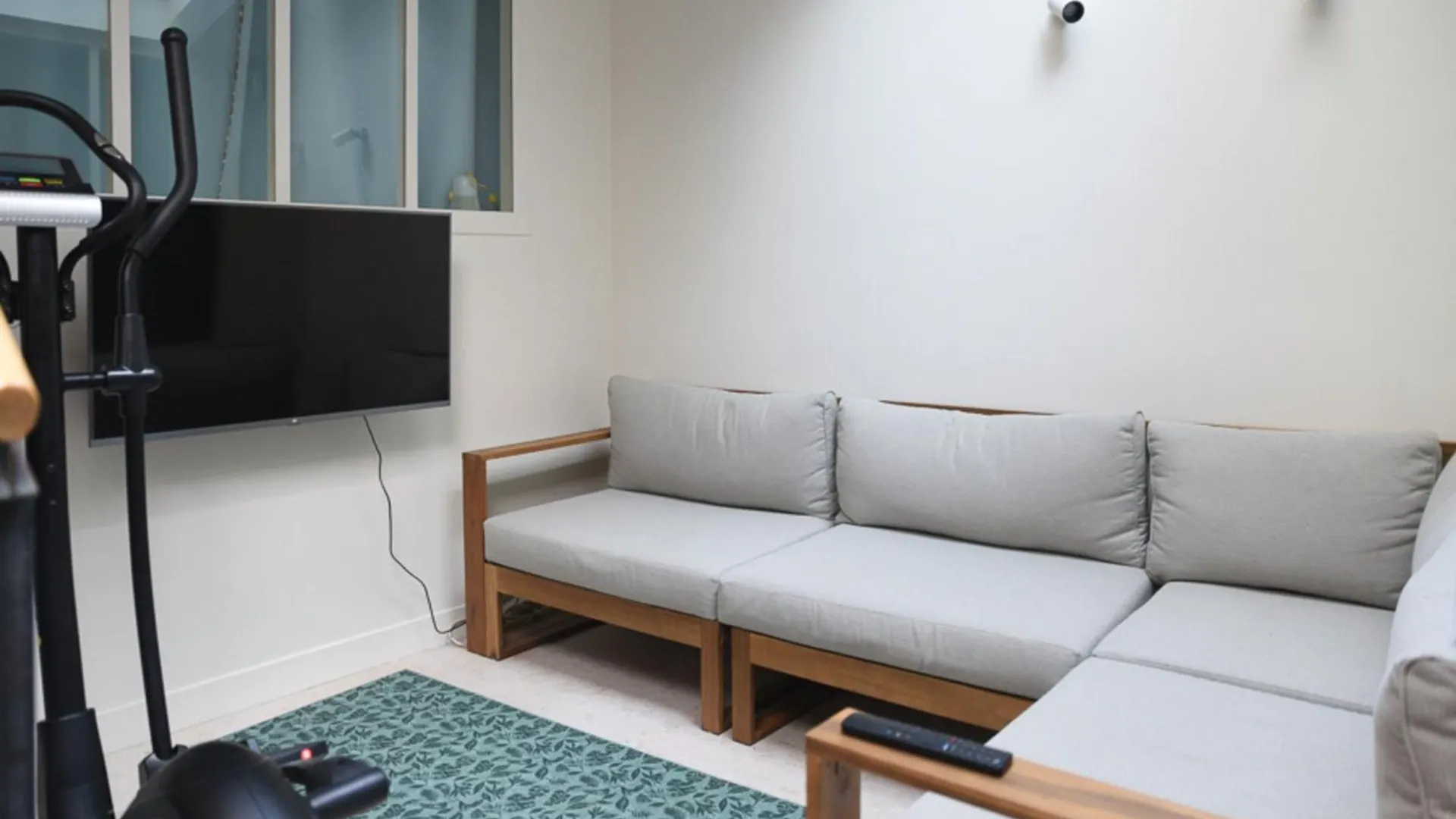 Dom wakacyjny Comfortable 150 M House In The Heart Of *
